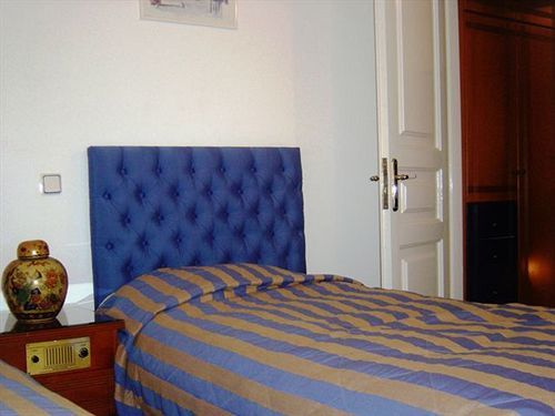 Kalimera Hotel Poros Town Exterior foto